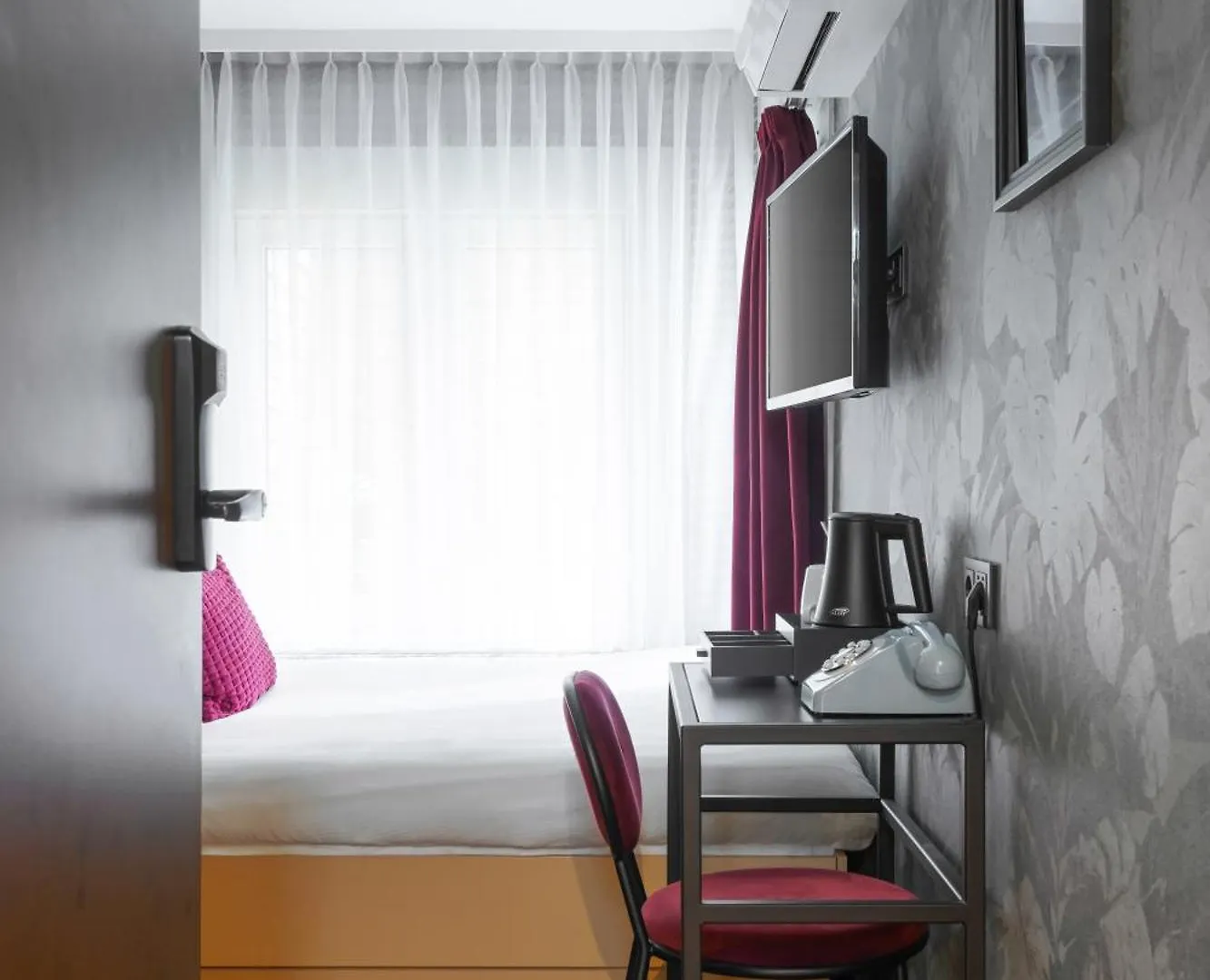 Krisotel Amsterdam 3*,  Netherlands